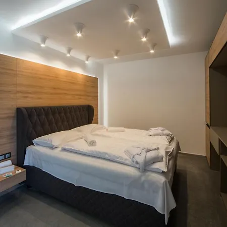 Bodri Pinceszet Hotel