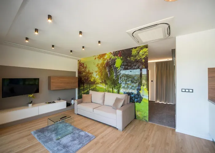 Bodri Pinceszet * Szekszárd